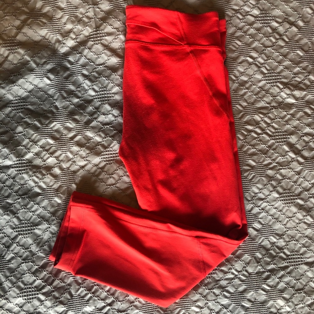 Under Armor Red Capri Leggings